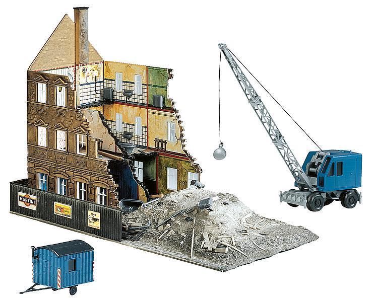 Faller 130466 - Abbruchhaus Mit Bagger H0 1:87