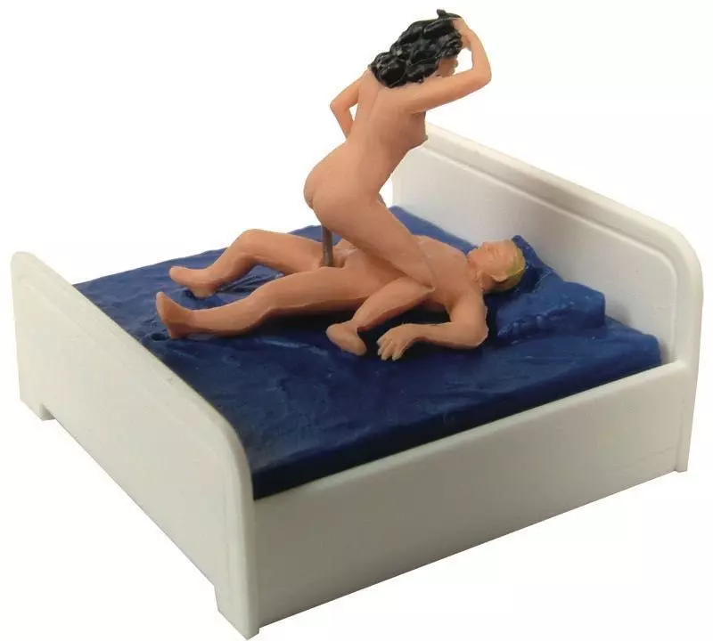 Viessmann 1504 - Sexy Liebespaar im Bett bewegt H0 1:87