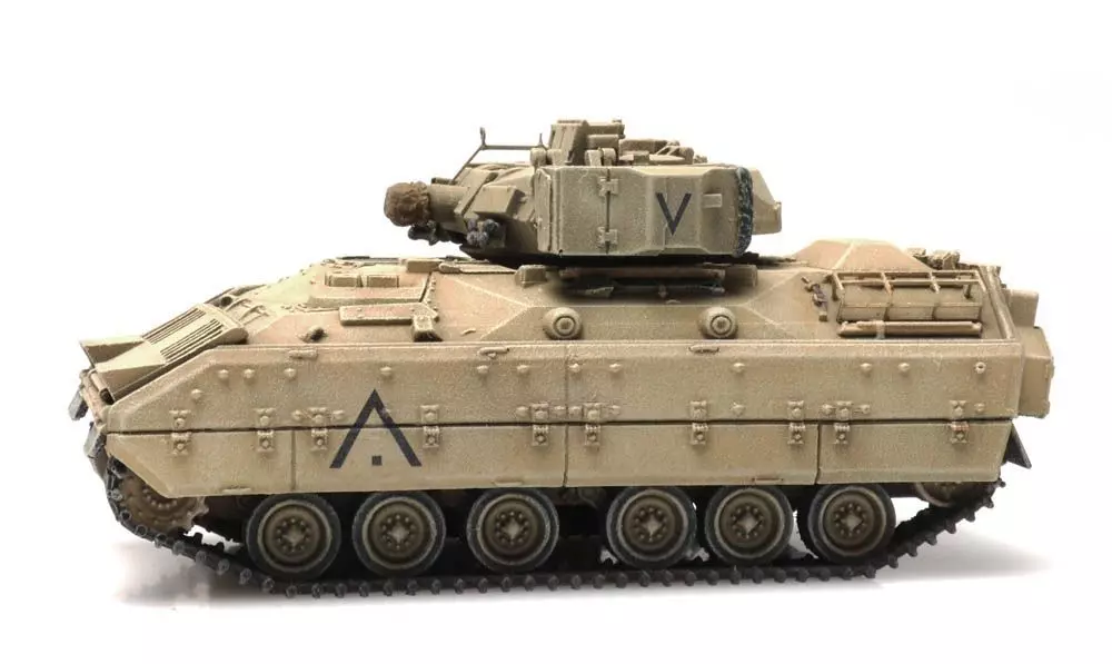 ARTITEC b.v. 6870266 - US M2 IFV Bradley desert train load H0 1:87