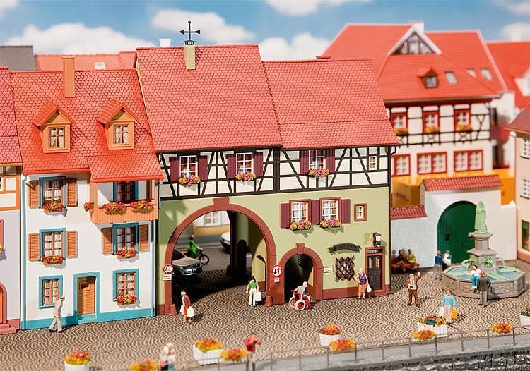 Faller 130499 - Stadthaus Niederes Tor H0 1:87