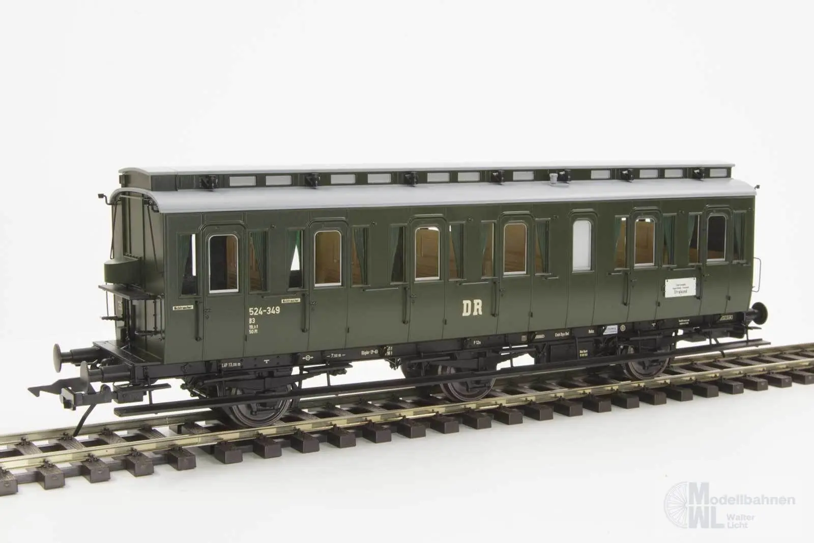 Lenz 41173-02 - Abteilwagen DR Ep.III preuß. Bauart C3 ohne Bremserhaus Spur 0