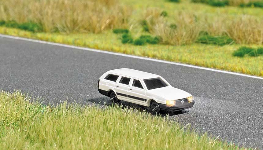 Busch 5691 - VW Passat m.Licht N 1:160