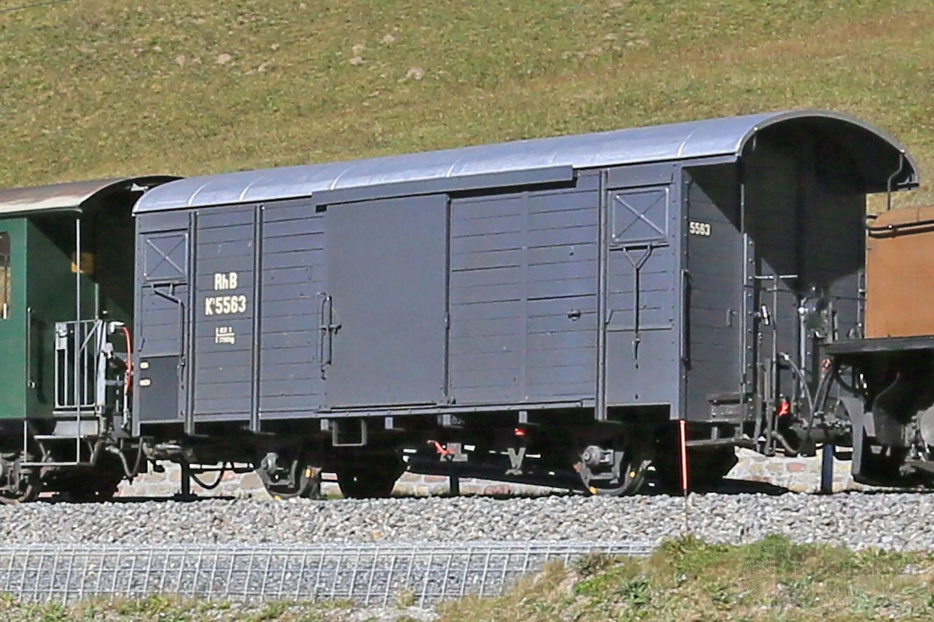 Bemo 2283143 - Nostalgiewagen grau RhB K1 5563 - Jahreswagen 2026 H0m