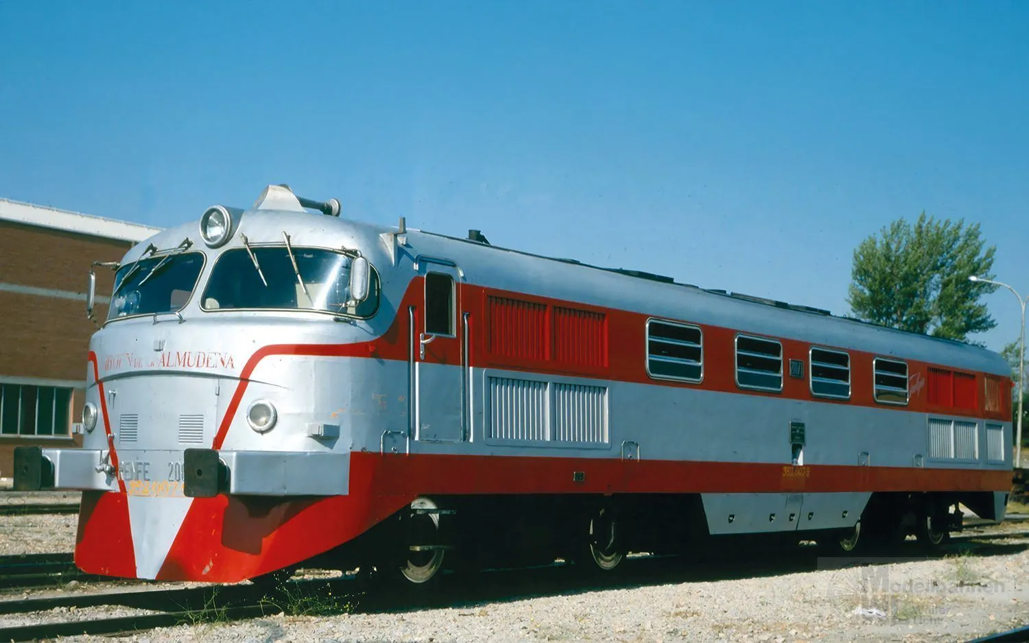 Arnold 2673S - Diesellok BR 352 -007 RENFE Ep.IV N 1:160 Sound