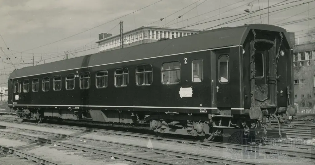 Exact Train 10107 - Liegewagen NS Ep.IV Plan N blau H0/GL