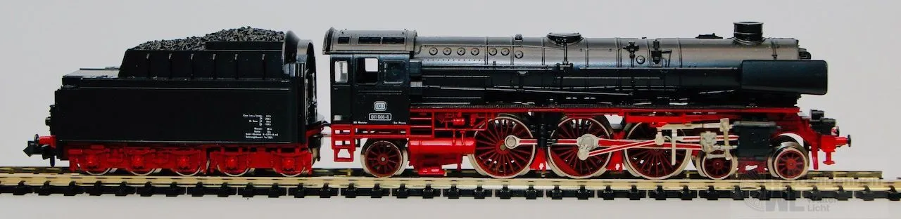 Fleischmann 7025 - FLEISCHMANN - Dampflok BR 011 066-8 DB Ep.IV N 1:160