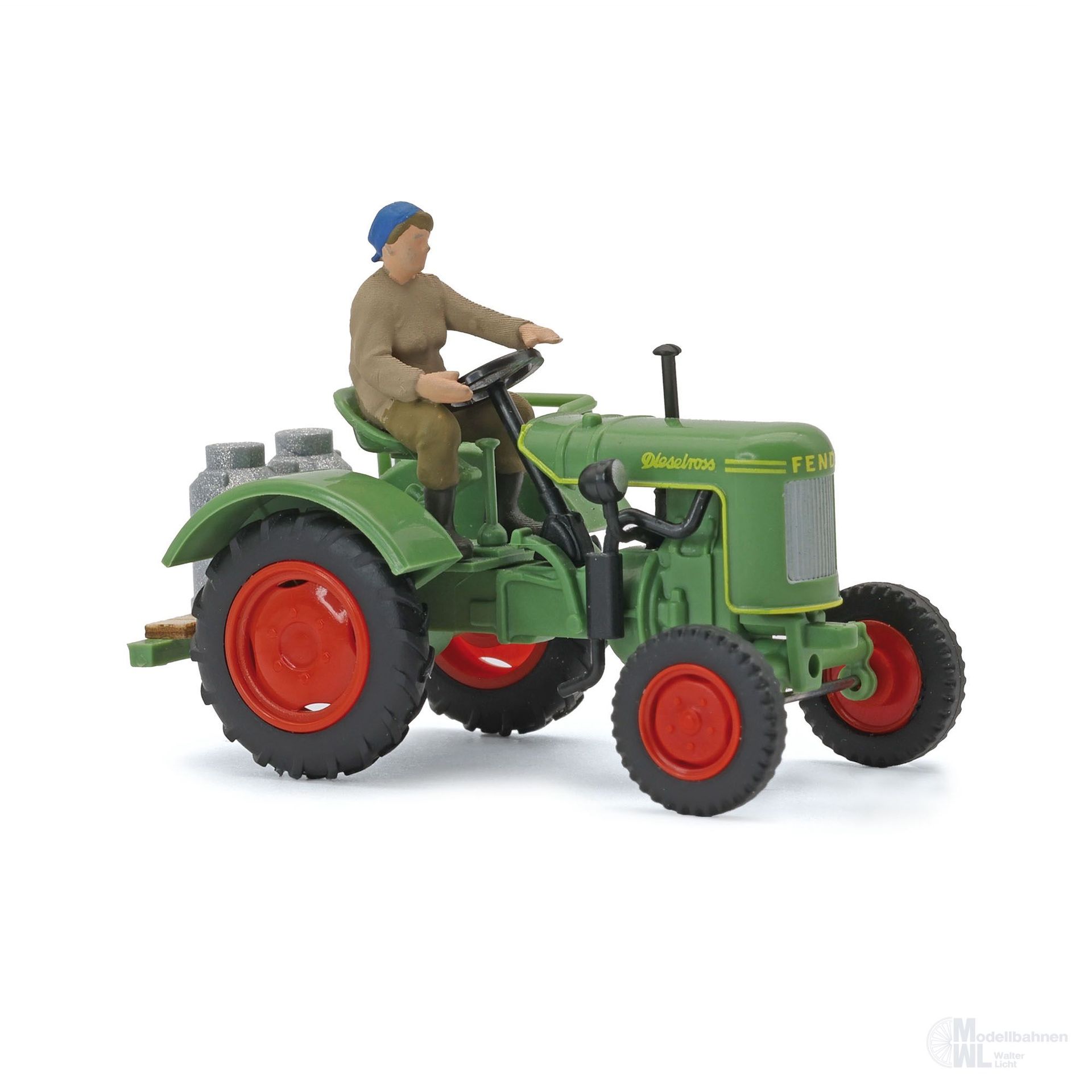 Busch 54154 - Fendt F15 Dieselross mit Bäuerin und Milchkannen H0 1:87