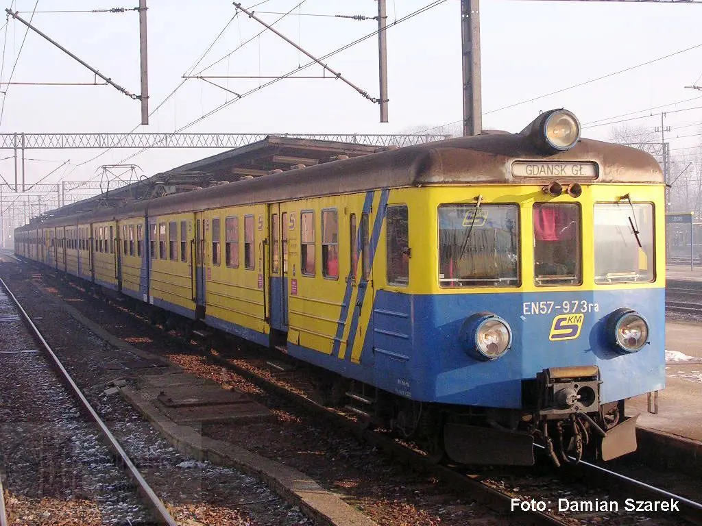 Piko 51466 - Triebzug EN57 PKP Ep.V H0/GL