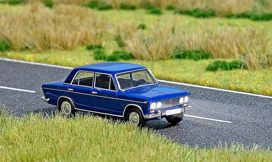 Busch 5660 - Lada 1500 H0 1:87