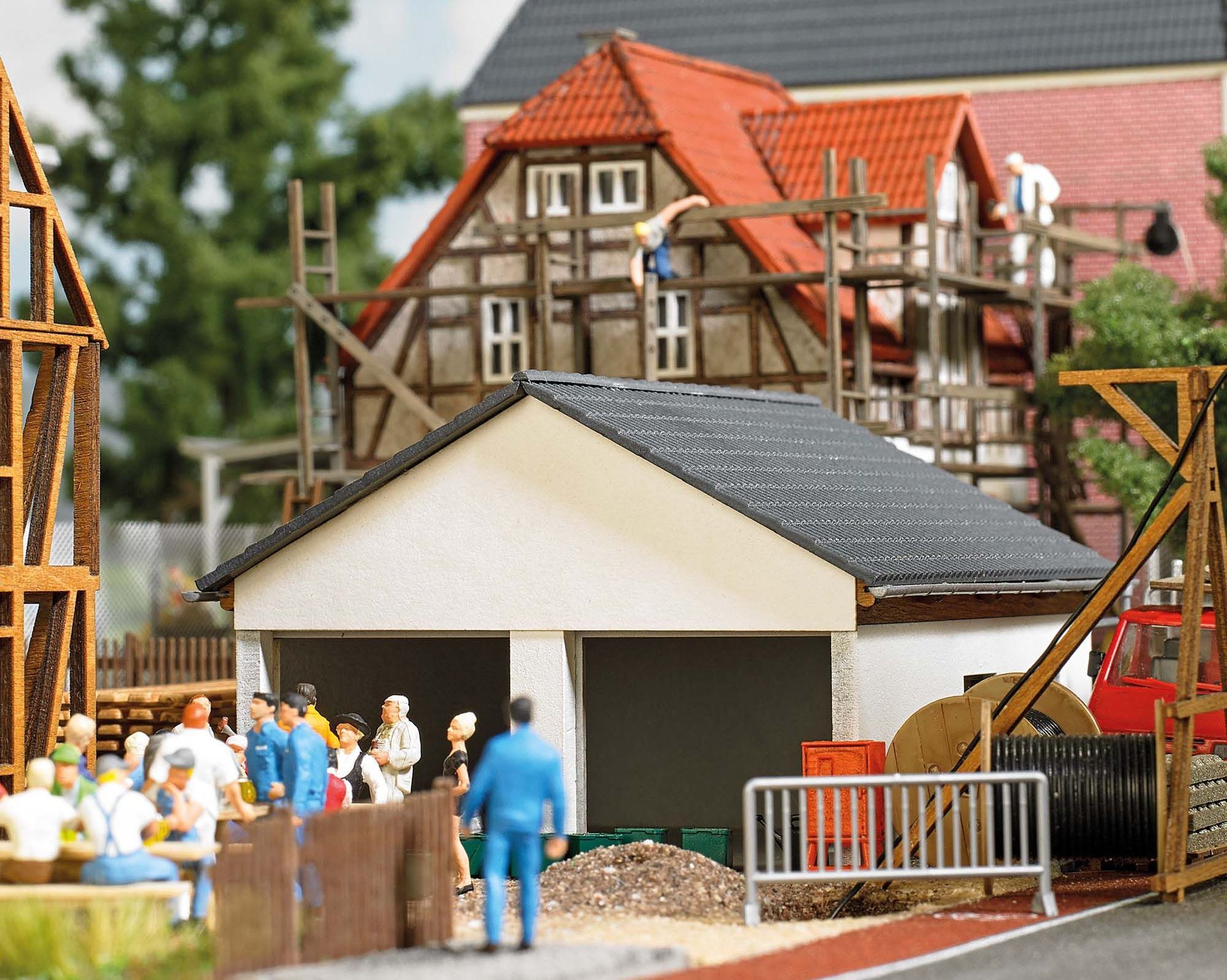 Busch 1647 - Doppelgarage H0 1:87